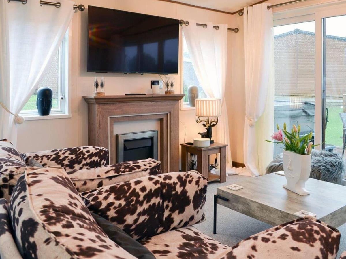 Luxury Boutique Style Lodge With Hot Tub Bridlington Luaran gambar