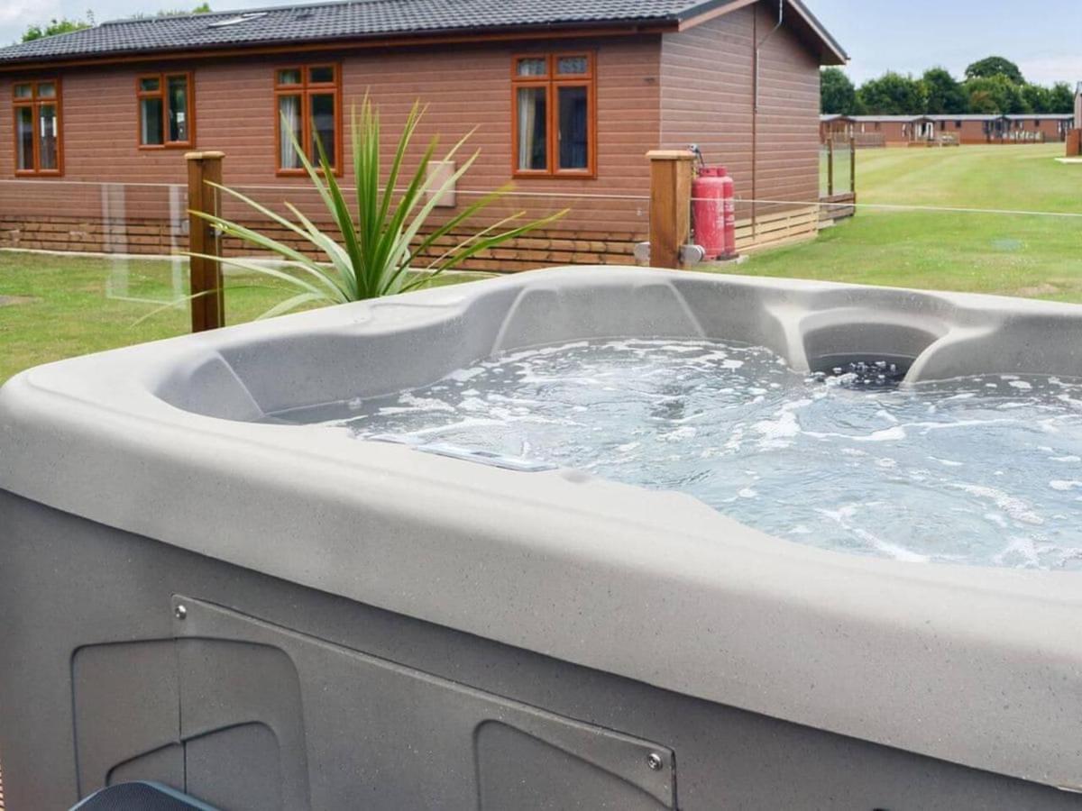 Luxury Boutique Style Lodge With Hot Tub Bridlington Luaran gambar