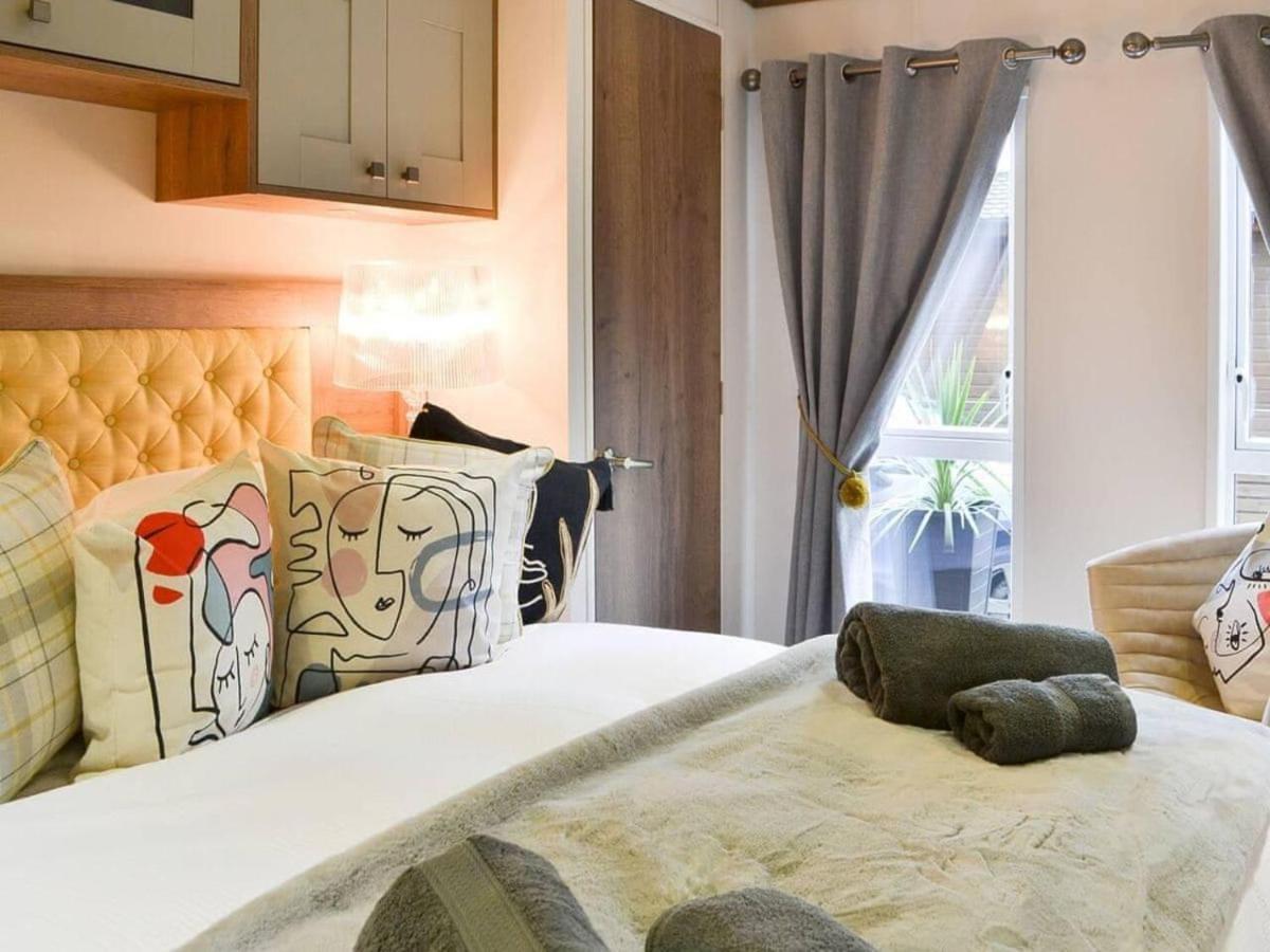 Luxury Boutique Style Lodge With Hot Tub Bridlington Luaran gambar