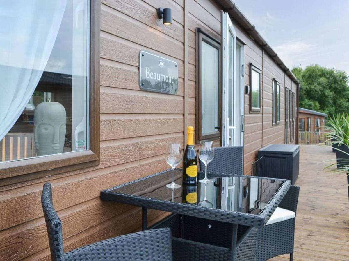 Luxury Boutique Style Lodge With Hot Tub Bridlington Luaran gambar